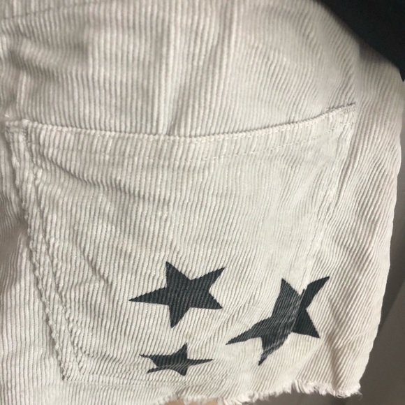 Famous Stars & Straps mini skirt Milla Jovovich - Picture 3 of 10